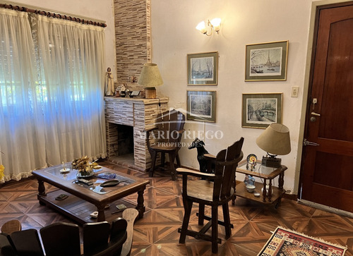 Venta Chalet Sobre 2 Terrenos Con 2 Quinchos Y Pileta. Gral Las Heras (bs. As.)