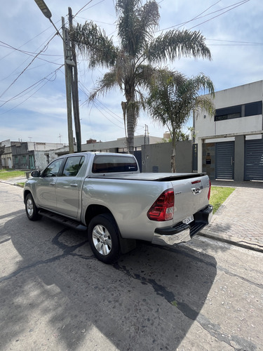Toyota Hilux Srv 2.8 At