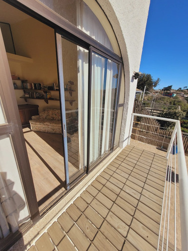 Casa En Pichidangui Totalmente Amoblada 4d 3b
