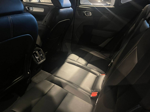 Imagem 10 de 11 de Volvo Xc40 2.0 T5 Gasolina Momentum Awd Geartronic
