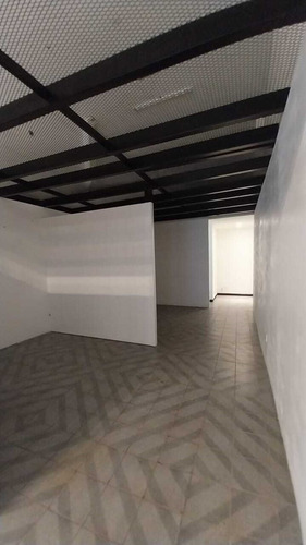 Local En Venta En Villa Ortúzar, Capital Federal, Buenos Aires