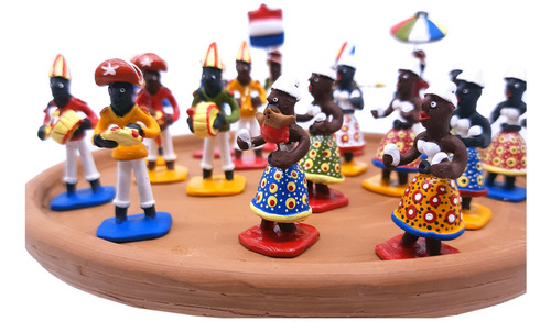 Estátua Bloco Maracatu Miniatura Escultura Cerâmica Caruaru