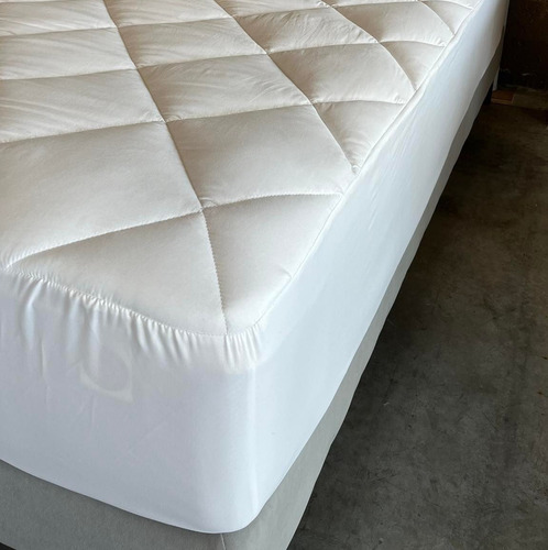 Cdi Cubre Colchon Tipo Sabana Ajustable 140x190 Matelaseado