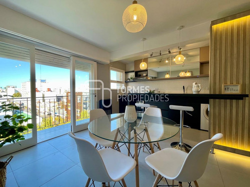 Imagen 2 de 30 de Tour Virtual Departamento Venta 2 Ambientes Reciclado Con Balcón Corrido ~ Macrocentro Mar Del Plata