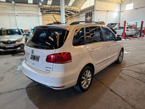 Volkswagen Suran 1.6 Imotion Highline 110cv