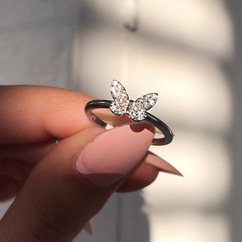 Anillo De Circonio Con Incrustaciones De Cobre En Forma De