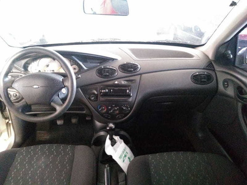 Ford Focus Hatch 1.6 S