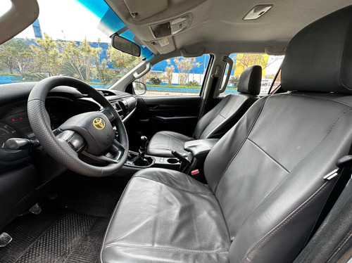 Toyota Hilux 2.8 STD 4X4 CD 16V