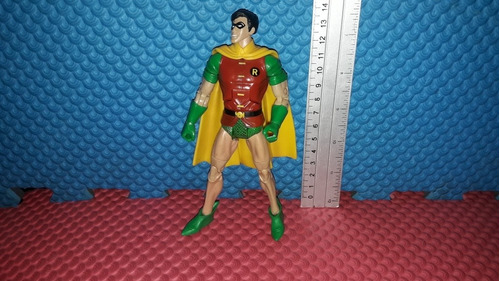 Robin Figura Dc Universe Classics Mattel