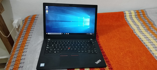 Thinkpad I5-5300u De 250 Gb Y 8 Gb De Ram, Color Negro (Usado)