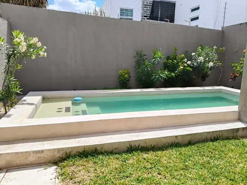 Casa Con 4 Recámaras, Piscina Y Paneles Solares, En Venta, Chuburná De Hidalgo