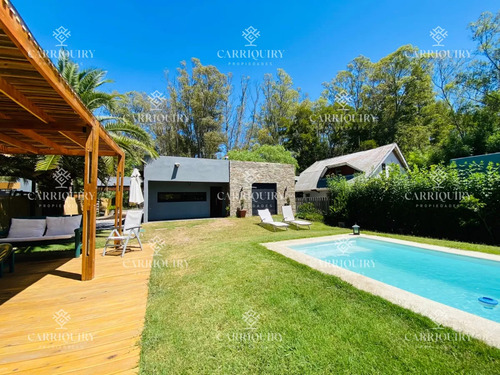 Moderna Casa En Venta A Estrenar A Pocas Cuadras De La Playa La Barra