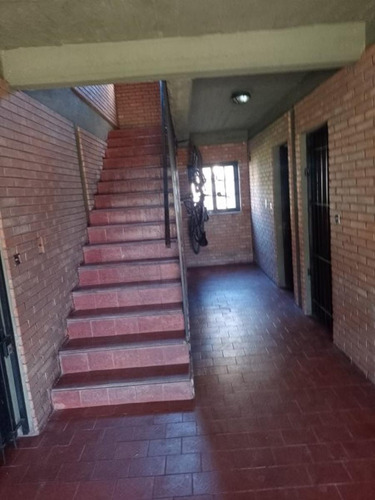 Venta De Excelente Departamento 3 Ambientes En Barrio Coca Cola - Monte Grande - Complejo Docentes 3 - Torres Blancas