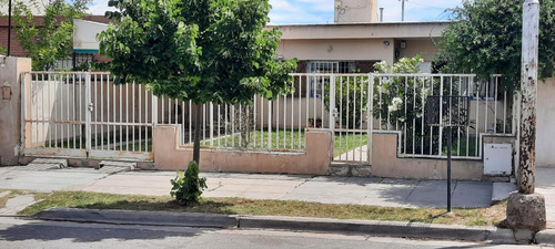 Imagen 2 de 30 de Venta Casa 3 Dormi Con Hermoso Patio - B° Provincias Unidas