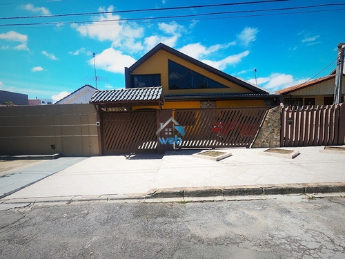Imagem 1 de 30 de Se Você Está Procurando Por Uma Casa Com Personalidade, Que Você Olhe E Sinta Aquele Algo A Mais E Que Ofereça 3 Quartos Ou Mais, Hidromassagem, Edícula Nos Fundos 3 Vagas De Garag - Ca01764 - 702711