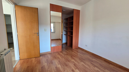 Departamento 2 Ambientes Con Cochera- Alquiler- Castelar