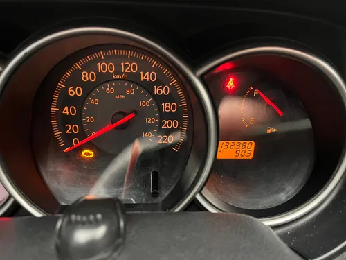 Nissan Tiida 1.8 Emotion 4 p