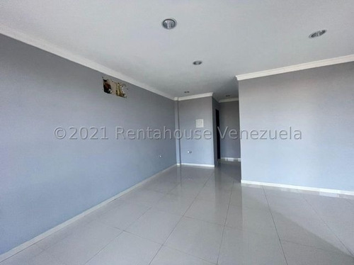 Imagen 3 de 7 de Local Comercial En Venta En Santa Irene. Punto Fijo