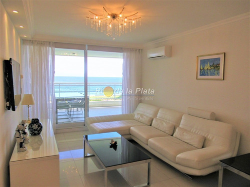 Primera Linea En Playa Mansa.- Ref: 13009