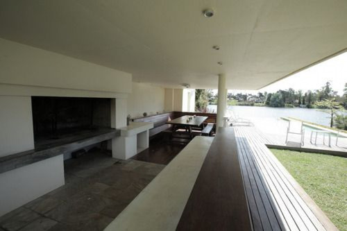 Casa Con Costa Al Lago Ref. 1516