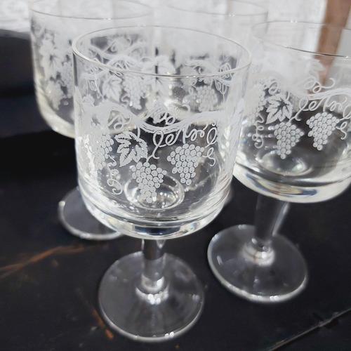 Imagem 6 de 8 de Taça De Vinho Cristal Jogo Com 4 Unidades 13 Cm Altura