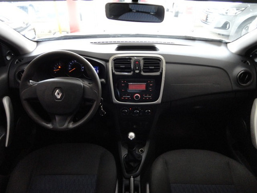 Renault Sandero 1.0 EXPRESSION 16V FLEX 4P MANUAL