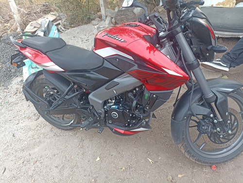 Motor: 4 Tiempos, Monocilíndrico, Sohc. Cilindraje: 249.07 C