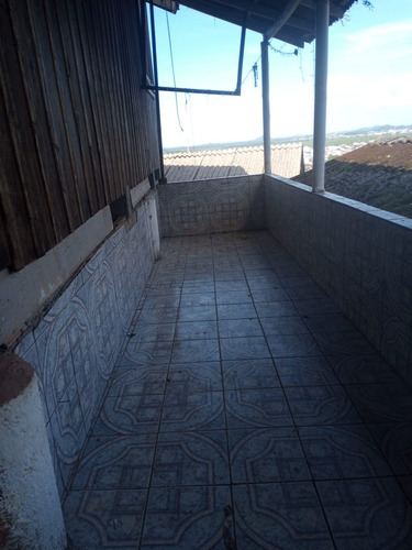 Casa Mista,com Rua Pavimentada, Proxima A Creches,hospital,mercado,a Poucos Minutos Do Centro