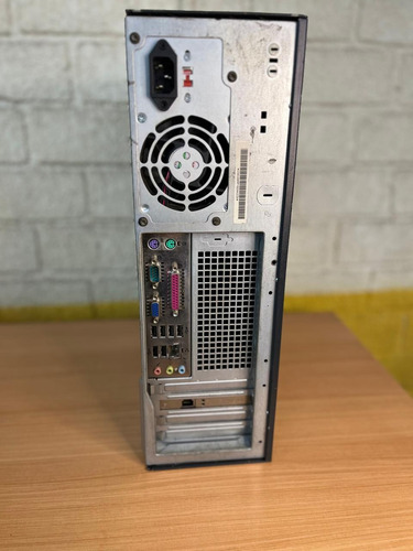 Lenovo Thinkcentre P4 80gb Desktop Intel Pentium (Usado)