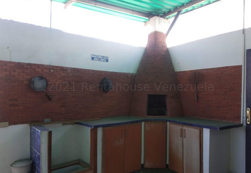 Imagen 9 de 14 de Venta Casa Urb. Av. Bolivar Norte 22-7034 Forg