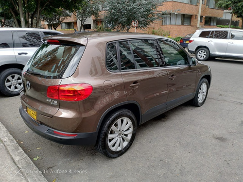 Volkswagen Tiguan 2.0 Trend & Fun At 4x4