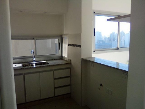Imagen 3 de 16 de Departamento 2 Ambientes Con Cochera En Semipiso - Quilmes