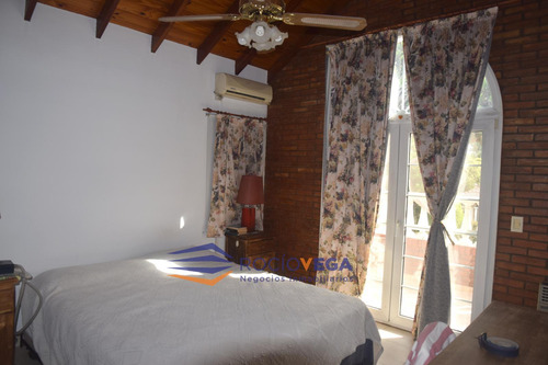 Casa A La Venta En Country Banco Provincia