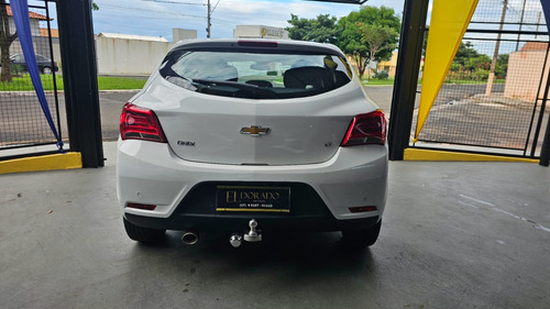 Chevrolet Onix ONIX HATCH LT 1.4 8V FlexPower 5p Aut.