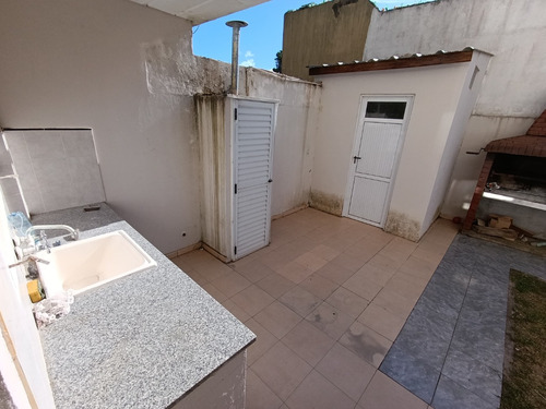 Semipiso En Planta Baja A Una Cuadra De La Playa En Costa Azul
