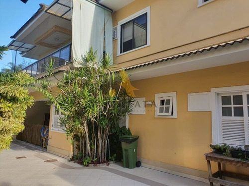 Imagem 28 de 30 de Venda - P. De Itauna - Excelente Casa, 850m² Construído, 3 Salas, 4suites, Apto 2qtos P/visitas, Dependências, Piscina, Sauna, Sótão. 1000m² Terreno - Sqa1607i - 69009919