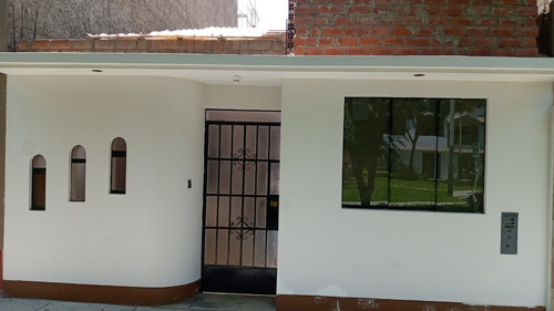 Imagen 3 de 13 de Se Vende Casa En Surco Viñedos Zona Tranquila