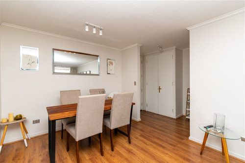Departamento En Arriendo De 2 Dorm. En Las Condes / Bali Hai