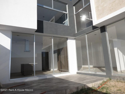 Imagen 7 de 13 de Juriquilla Casa En Venta De 3 Recamaras Con Jardin