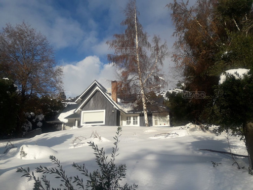 Casa  En Venta Ubicado En Faldeos Del Chapelco, San Martin De Los Andes