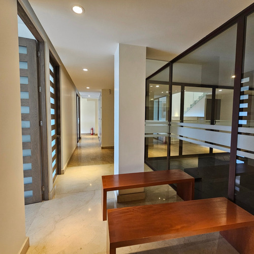 Descubre El Lujo Y La Exclusividad En Bosque Real, Casa En Venta Bosque Real!!!!
