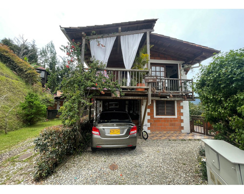 Casa Campestre En Conjunto Cerrado De La Ceja, Antioquia.