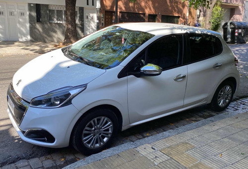 Peugeot 208 1.6 Allure Nav Tiptronic