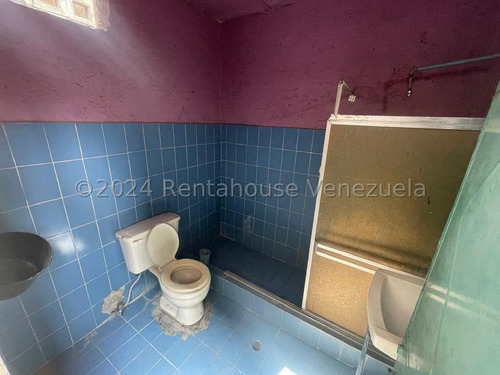 Yonny Silva Rentahouse Vende Excelente Casa Comercial En El Ingenio Guatire Rcys 24-25775