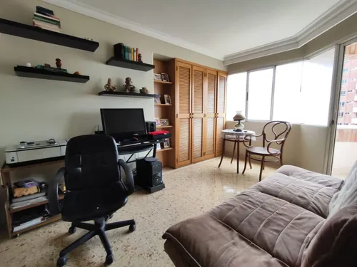 Apartamento En Venta En Laureles. Cod V20454