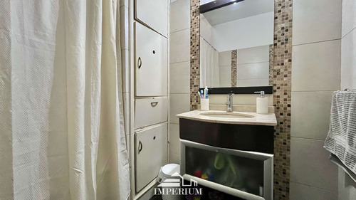 Casa De 2 Dormitorios, 2 Baños Y Garaje En Parque Batlle