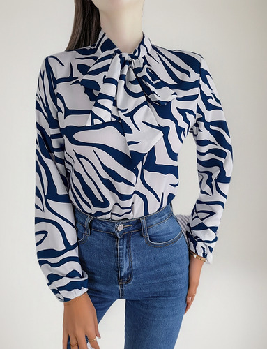 Top Camisero Elegante A Rayas De Manga Larga Con Lazo Torcid