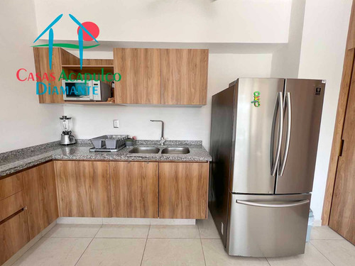 Cad Altamar Residencial Calypso 001. Terraza En L Con Jacuzzi Y Vista A Las Áreas Comunes, Sala Y Asador