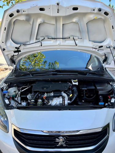 Imagen 15 de 25 de Peugeot 308 2019 1.6 Feline Hdi 115cv Tope De Gama = A Nuevo