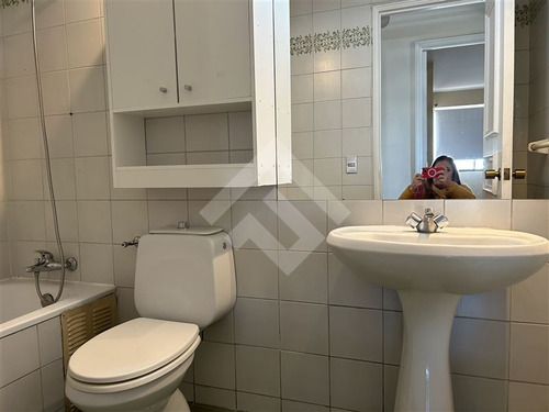 Departamento En Venta De 4 Dorm. En Las Condes